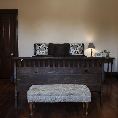 The Mitchell House Bed And Breakfast Circleville Екстериор снимка